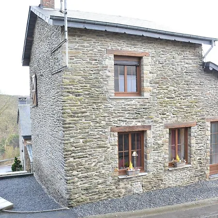 בית נופש Cosy Holiday In Vresse-sur-semois With Fireplace